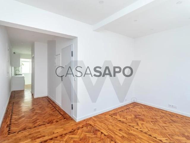 Apartamento alugar em Estrela, Lisboa