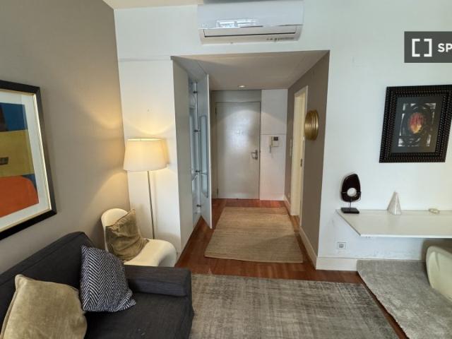 Apartamento alugar em Misericórdia, Lisboa