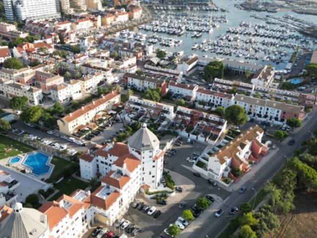 Apartamento alugar em Quarteira, Loulé