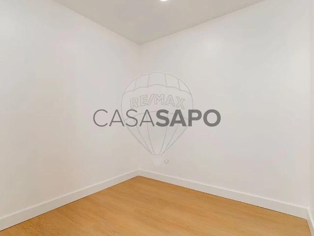 Apartamento alugar em Santiago Dos Velhos, Lisboa