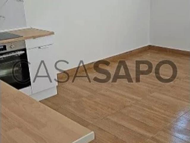 Apartamento alugar em Bairro Azouguete, Santiago Dos Velhos