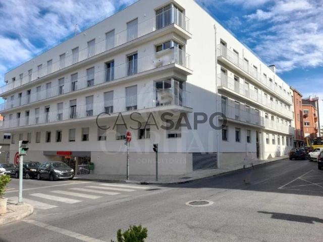 Apartamento alugar em Santiago Dos Velhos, Lisboa