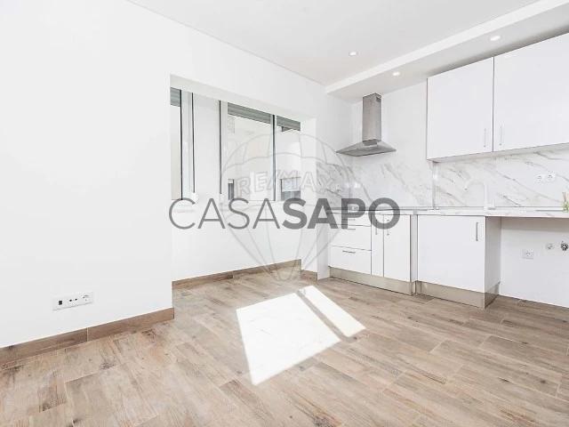 Apartamento alugar em Santiago Dos Velhos, Lisboa