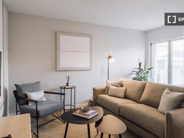 Apartamento alugar em Jardins do Cristo Rei, Santiago Dos Velhos