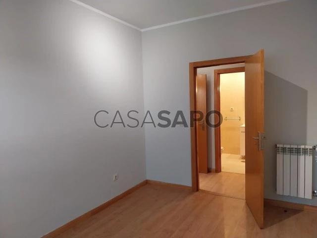Apartamento alugar em Padrão de Moreira, Moreira