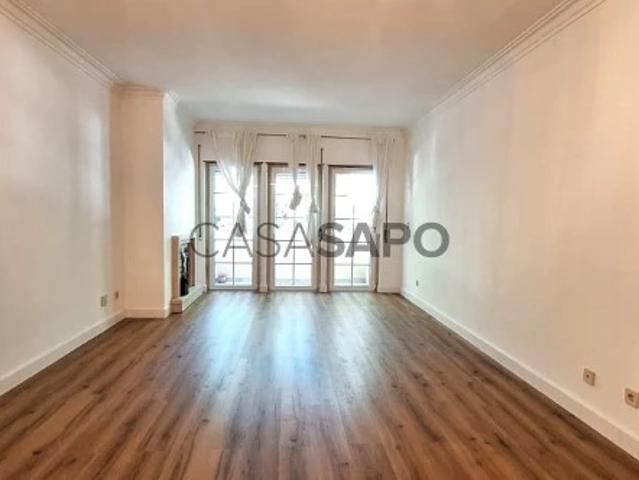 Apartamento alugar em São Julião da Barra, Oeiras