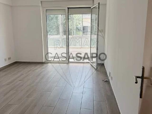 Apartamento alugar em Baixa de Algés, Oeiras