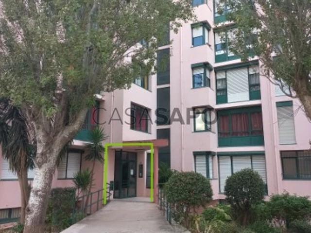 Apartamento alugar em Vale de Carenque, Queluz