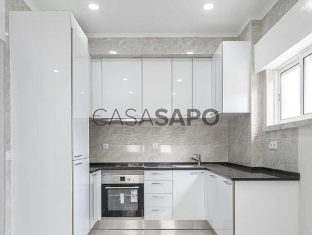 Apartamento alugar em Urbanização da Atalaia, Amadora