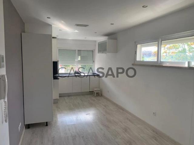 Apartamento alugar em Amadora, Lisboa