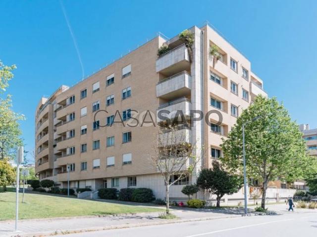 Apartamento alugar em Porto, Lordelo Do Ouro