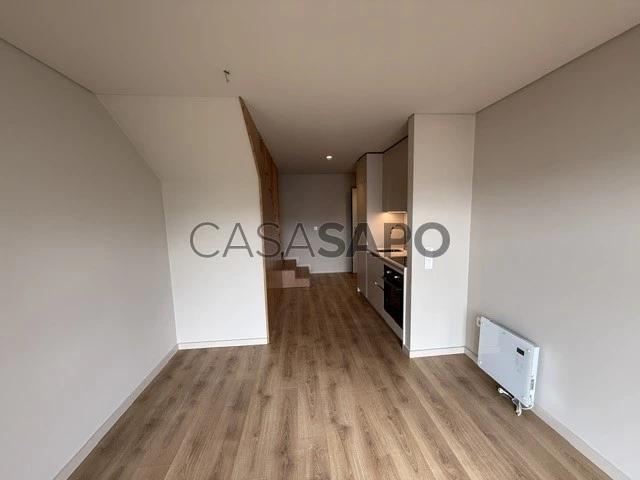 Apartamento alugar em Porto, Lordelo Do Ouro