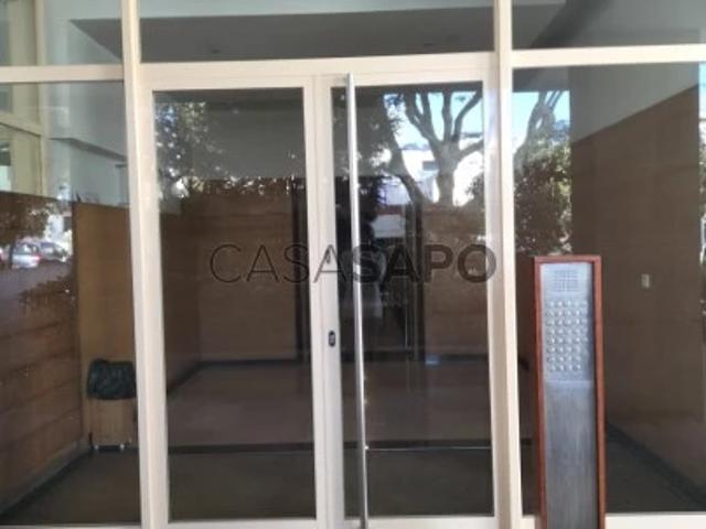 Apartamento alugar em Porto, Carreiros