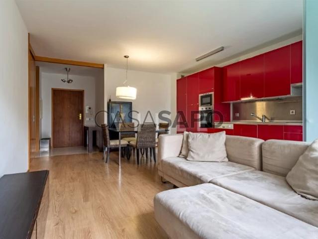 Apartamento alugar em Porto, Aldoar
