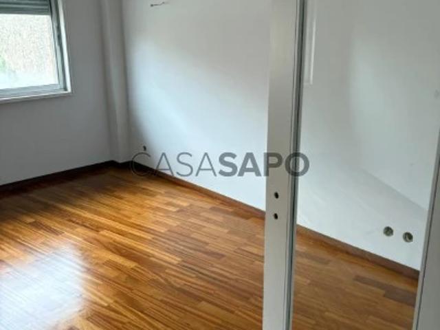 Apartamento alugar em Porto, Lordelo Do Ouro