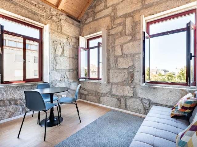 Apartamento alugar em Porto, Lordelo Do Ouro