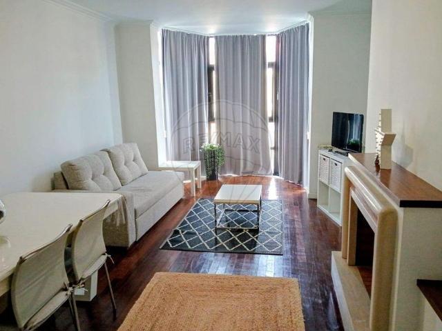 Apartamento alugar em Santo Tirso, Couto (Santa Cristina e São Miguel) e Burgães, Santo Tirso
