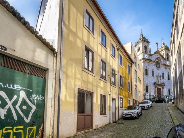 Apartamento alugar em Conjunto Urbano da Ribeira, Porto