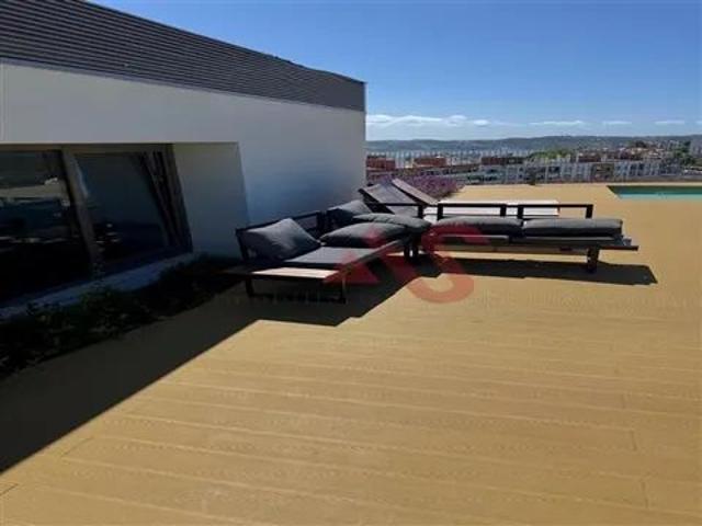 Apartamento alugar em Núcleo Urbano Histórico de Oeiras, Oeiras