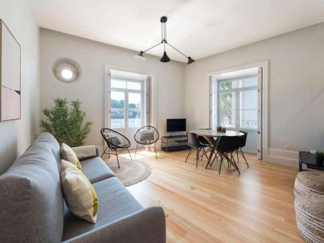 Apartamento alugar em Porto, Lordelo Do Ouro