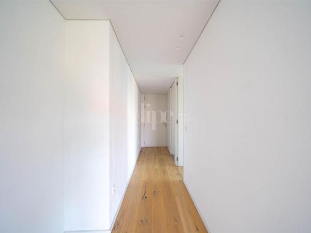 Apartamento alugar em Oliveira, São Paio e São Sebastião, Guimarães