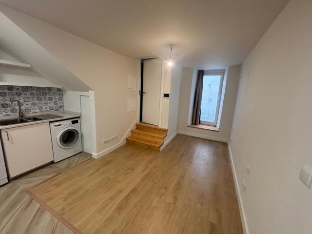 Apartamento alugar em Castelo, Lisboa