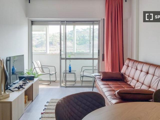 Apartamento alugar em Almada, Setúbal