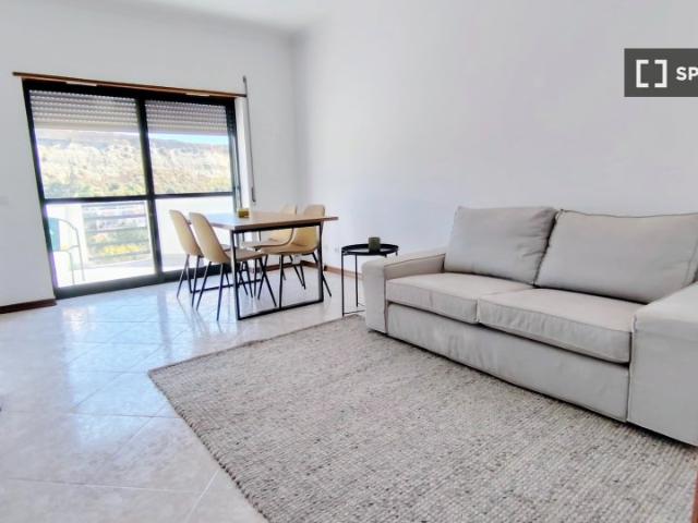Apartamento alugar em Santo António da Caparica, Almada