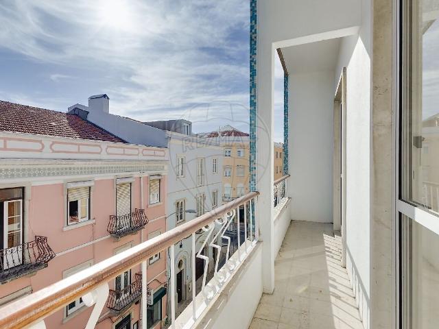 Apartamento alugar em Bairro de Campolide, Lisboa