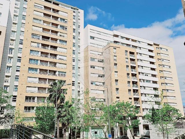 Apartamento alugar em Alta de Lisboa, Lisboa