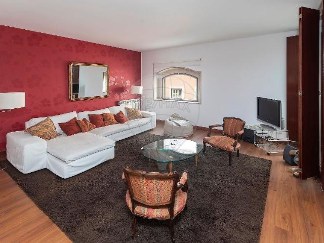 Apartamento alugar em Misericórdia, Lisboa
