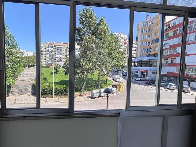 Apartamento alugar em Bairro Espírito Santo, Odivelas