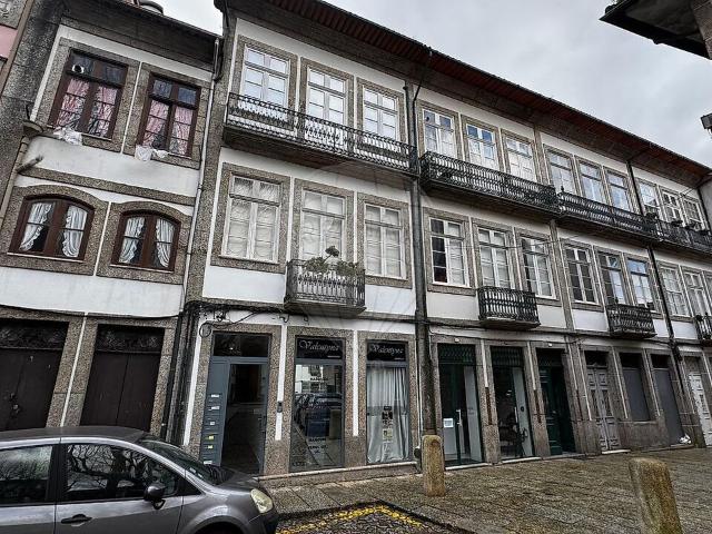 Apartamento alugar em Oliveira, São Paio e São Sebastião, Guimarães