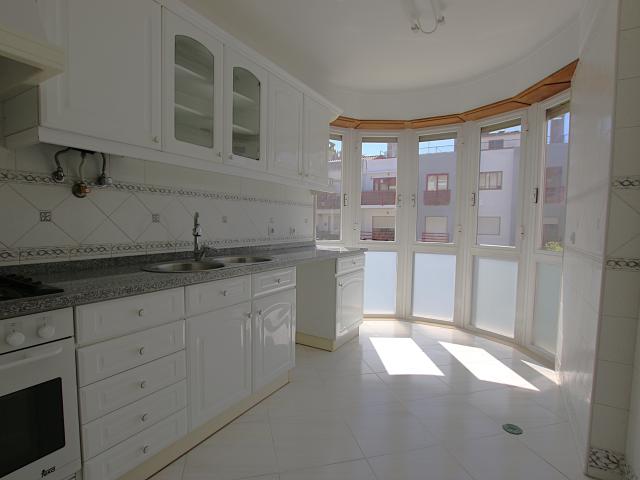 Apartamento alugar em Almada, Setúbal