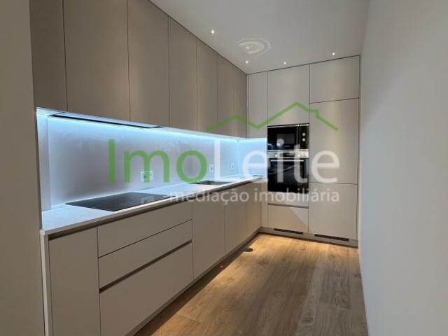 Apartamento alugar em A Ver-o-mar, Porto