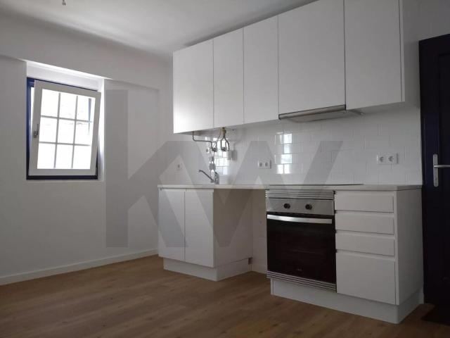 Apartamento venda em Ceuta Sul, Lisboa