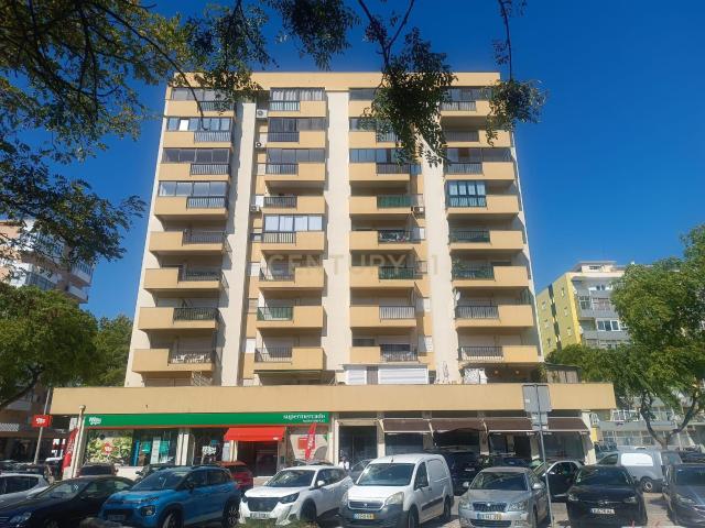 Apartamento alugar em Almada, Setúbal