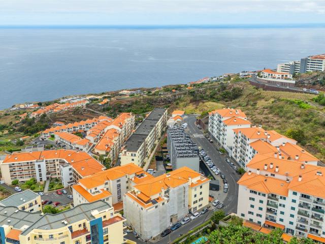Apartamento venda em Azenha, Santa Cruz