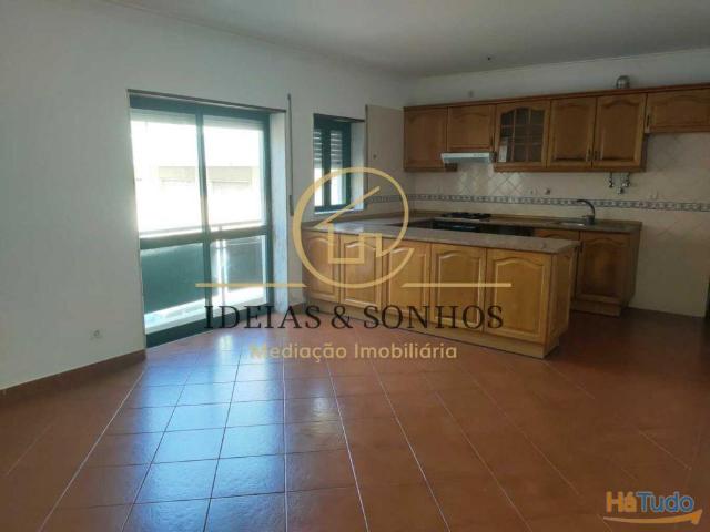 Apartamento alugar em Almada, Setúbal