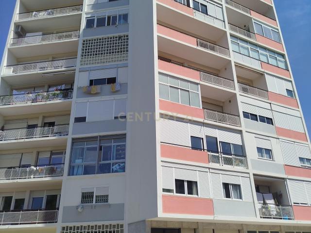 Apartamento alugar em Nova Oeiras, Oeiras