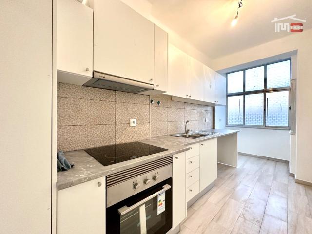 Apartamento venda em Santo António Da Charneca, Setúbal