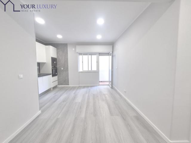 Apartamento venda em Amadora, Lisboa