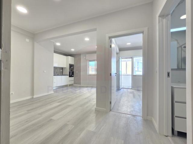 Apartamento venda em Amadora, Lisboa