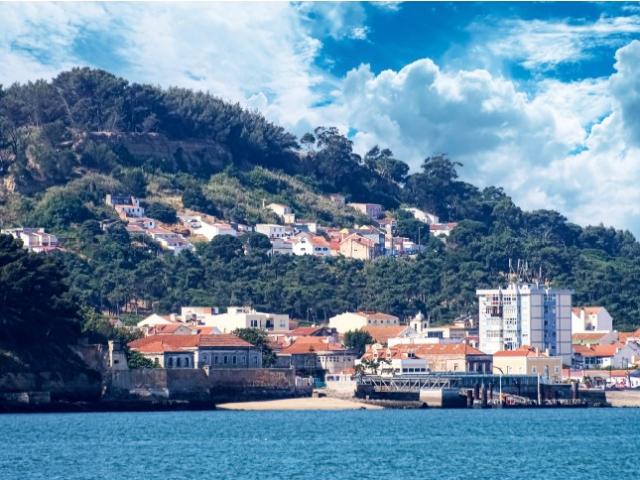 Apartamento venda em Almada, Setúbal