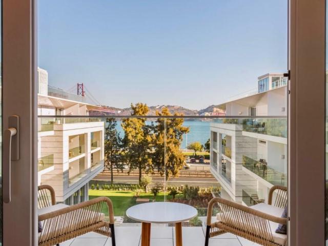 Apartamento venda em São Francisco Xavier, Lisboa