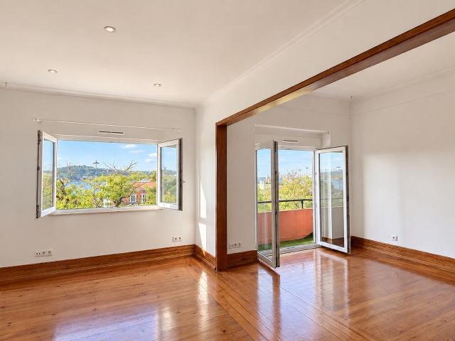 Apartamento alugar em Restelo, Lisboa