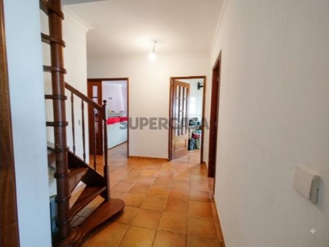 Casa venda em Gândara dos Olivais, Leiria