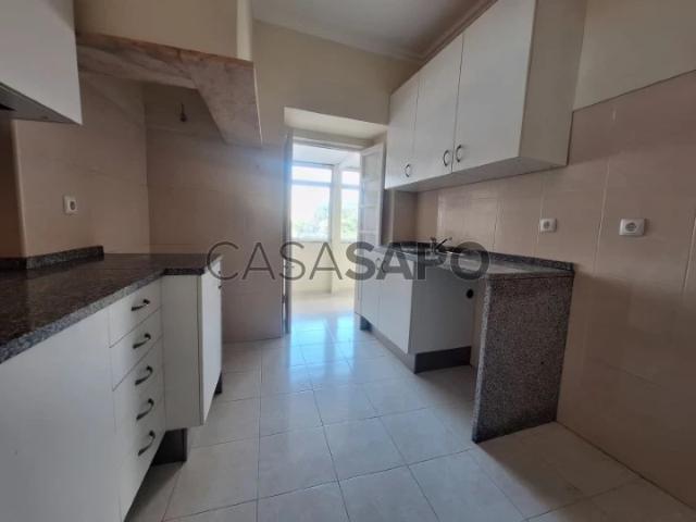 Apartamento alugar em Setúbal