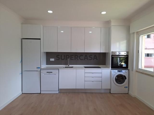 Casa venda em Amadora, Urbanização do Neudel