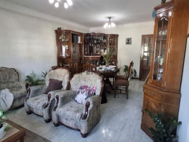 Casa venda em Maia, Gueifães